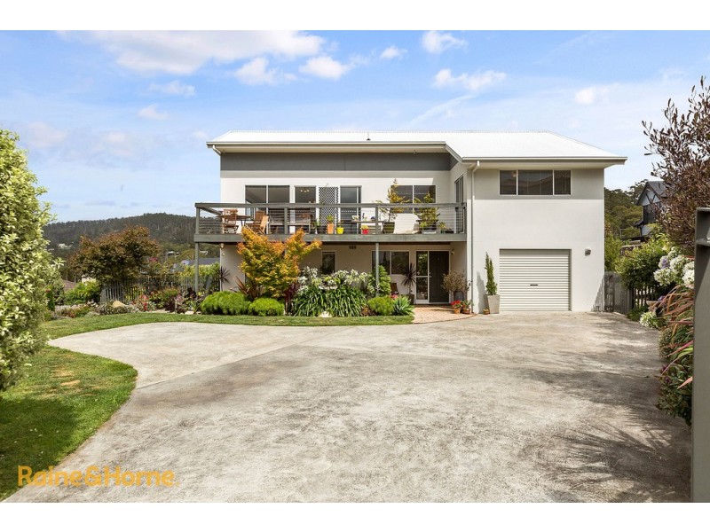 47 Tahune Crescent, Blackmans Bay TAS 7052