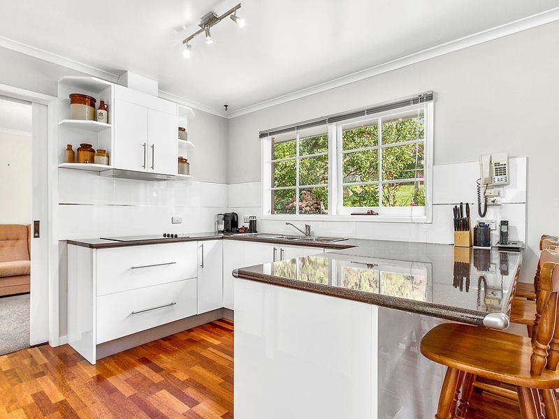 68 Suncoast Drive, Blackmans Bay TAS 7052