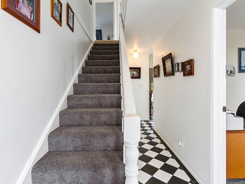 68 Suncoast Drive, Blackmans Bay TAS 7052