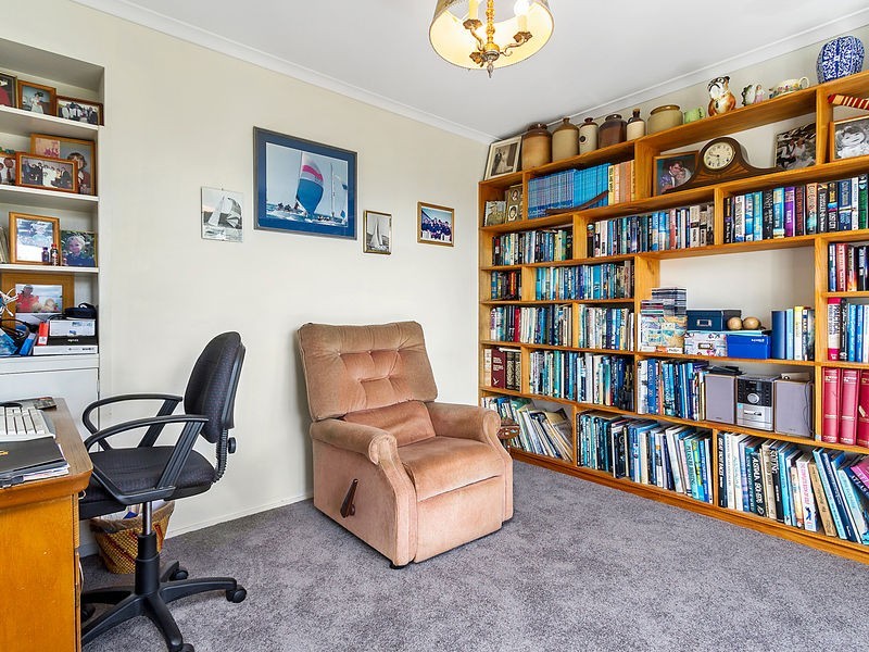 68 Suncoast Drive, Blackmans Bay TAS 7052