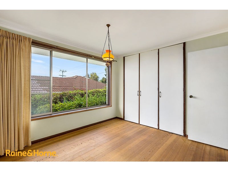 11 Jindabyne Road, Kingston Beach TAS 7050