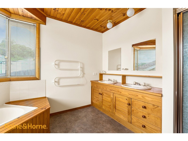 10 Jansen Court, Kingston TAS 7050
