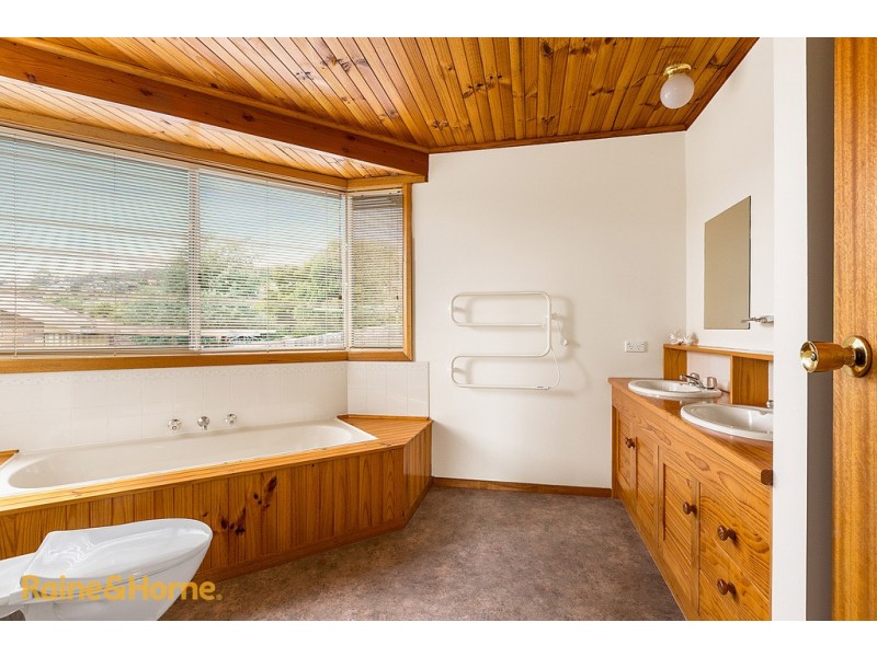10 Jansen Court, Kingston TAS 7050