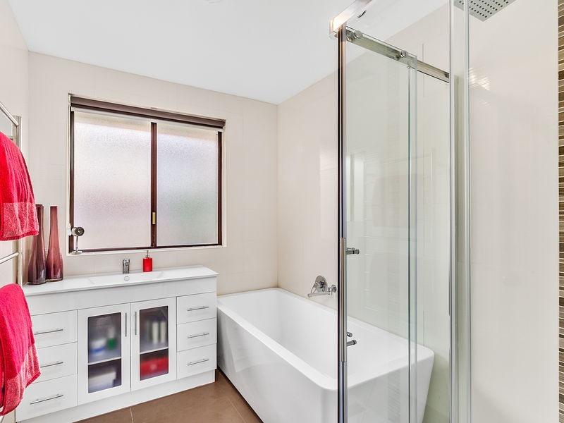 4 Dorset Drive, Kingston TAS 7050