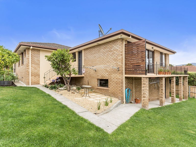 4 Dorset Drive, Kingston TAS 7050