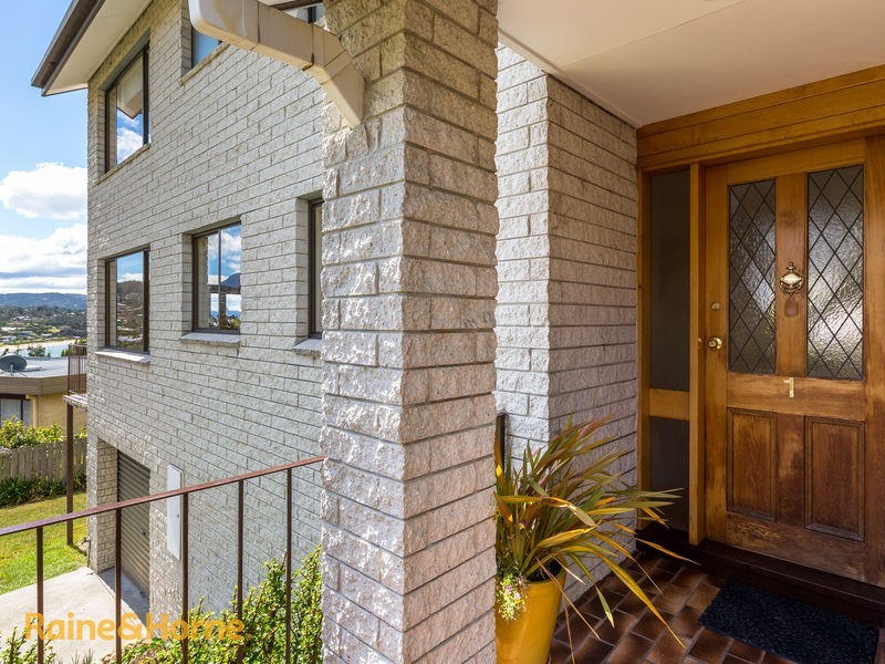 1 Surf Parade, Blackmans Bay TAS 7052