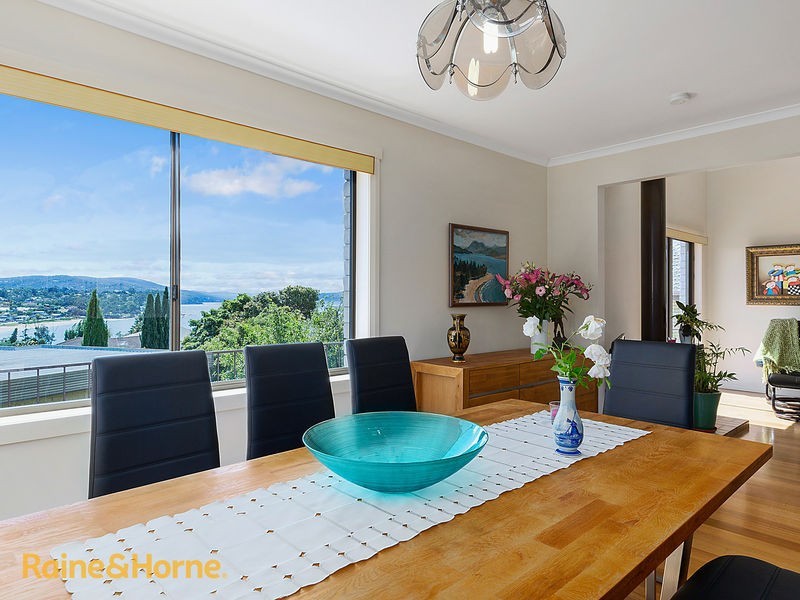 1 Surf Parade, Blackmans Bay TAS 7052