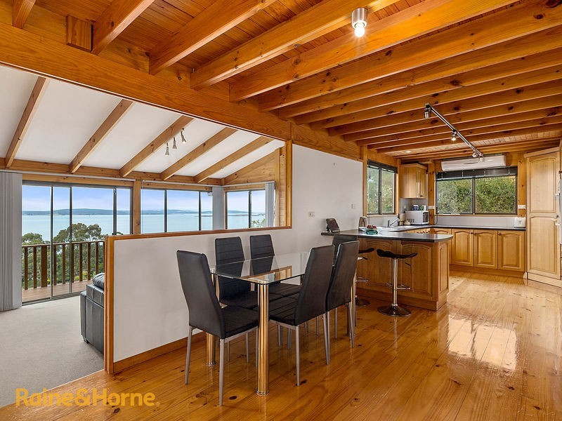 14 Earlwood Court, Taroona TAS 7053