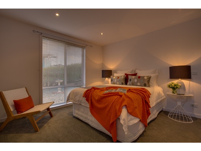 2/45 Staff Road, Electrona TAS 7054