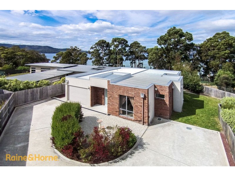 2/45 Staff Road, Electrona TAS 7054