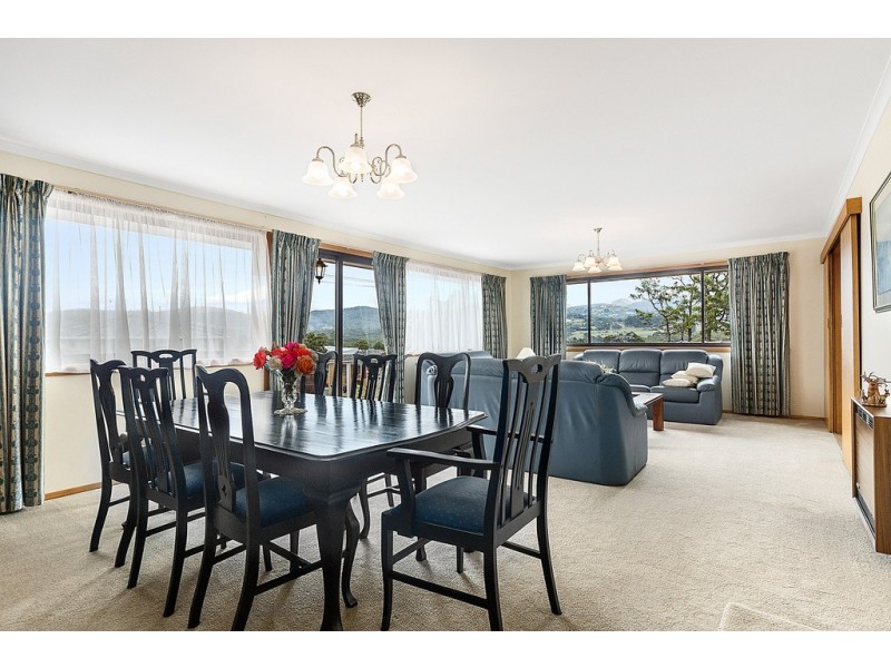 8 Redwood Road, Kingston TAS 7050