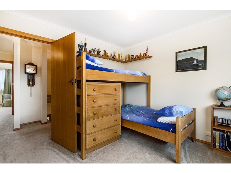 8 Redwood Road, Kingston TAS 7050