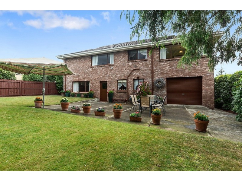 8 Redwood Road, Kingston TAS 7050