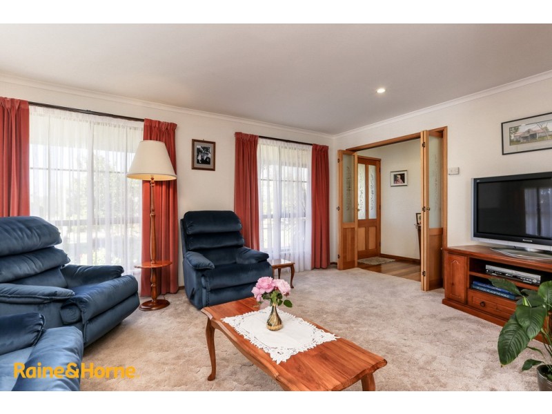 7 Charles Eaton Court, Huntingfield TAS 7055