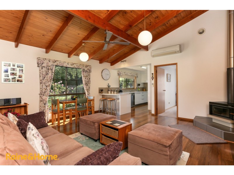 7 Charles Eaton Court, Huntingfield TAS 7055