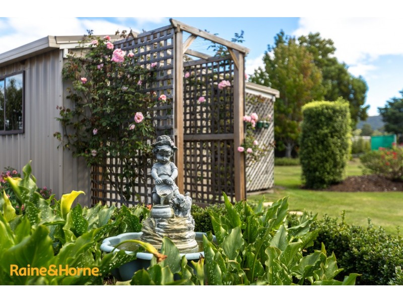 7 Charles Eaton Court, Huntingfield TAS 7055