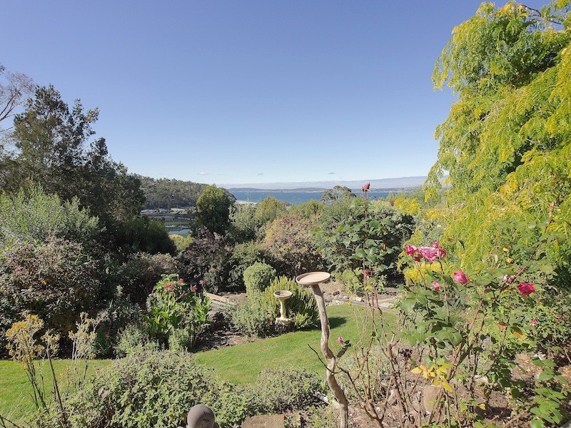 35 Auburn Road, Kingston Beach TAS 7050