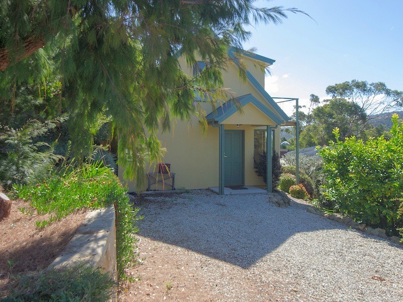 35 Auburn Road, Kingston Beach TAS 7050