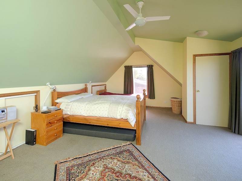 35 Auburn Road, Kingston Beach TAS 7050