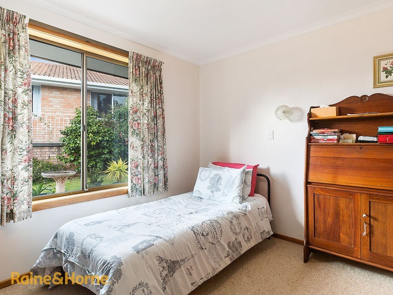 12 Fairway Drive, Kingston TAS 7050