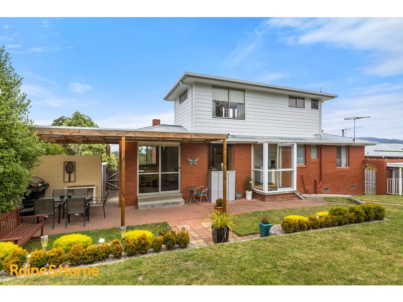 239 Redwood Road, Kingston TAS 7050