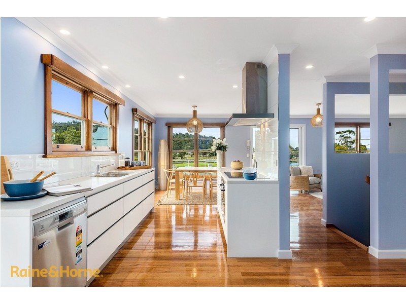 54 Beach Road, Kingston Beach TAS 7050