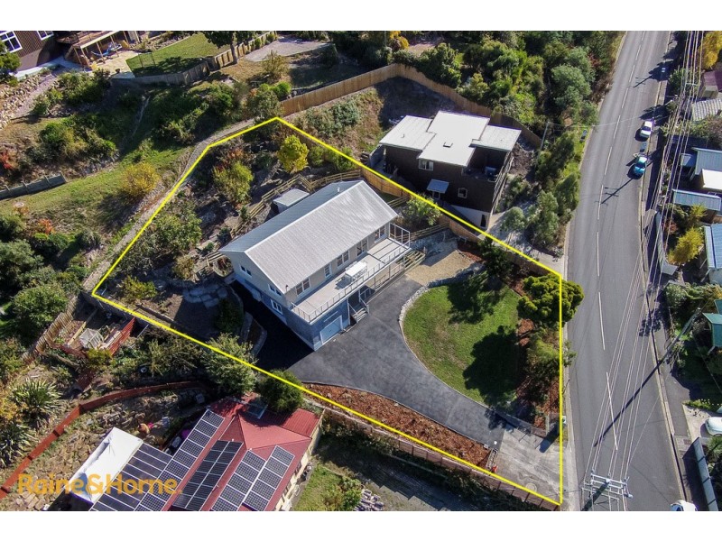 54 Beach Road, Kingston Beach TAS 7050