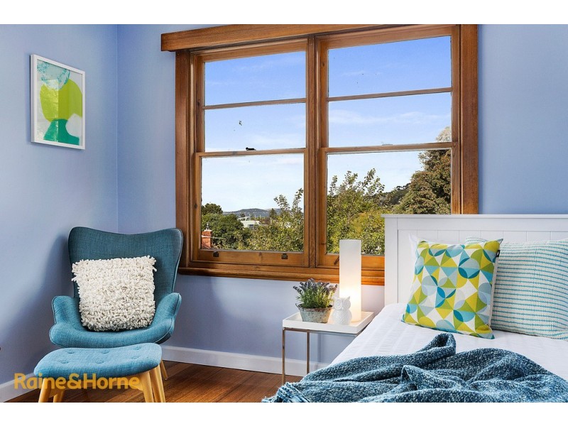 54 Beach Road, Kingston Beach TAS 7050