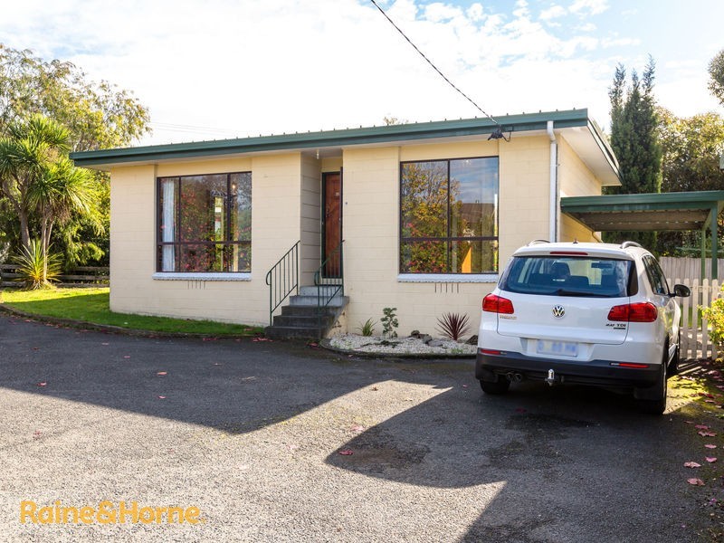 Unit 1 of 158B Roslyn Avenue, Blackmans Bay TAS 7052