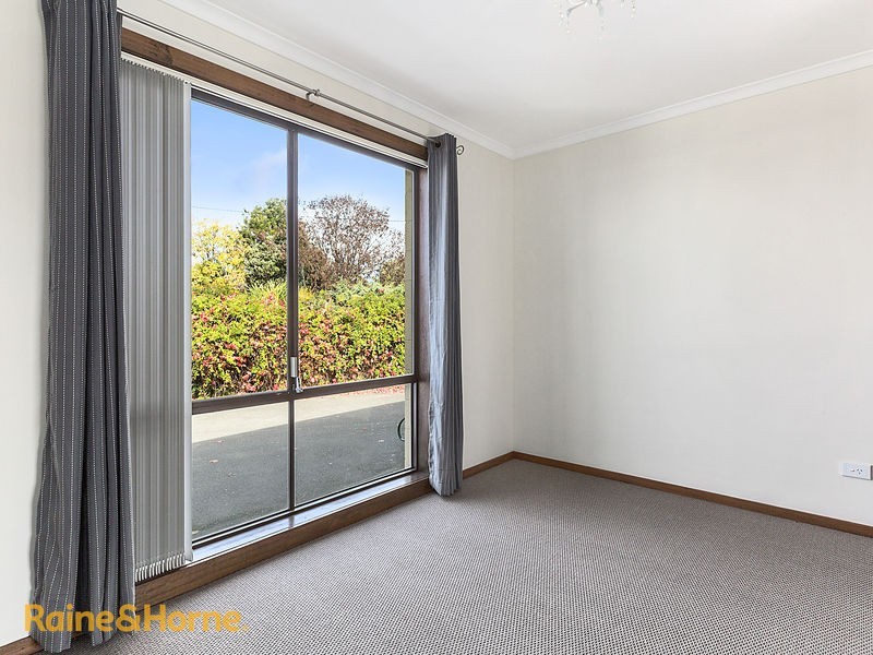 Unit 1 of 158B Roslyn Avenue, Blackmans Bay TAS 7052
