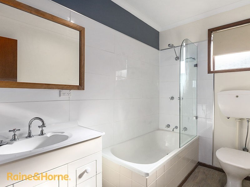 Unit 1 of 158B Roslyn Avenue, Blackmans Bay TAS 7052