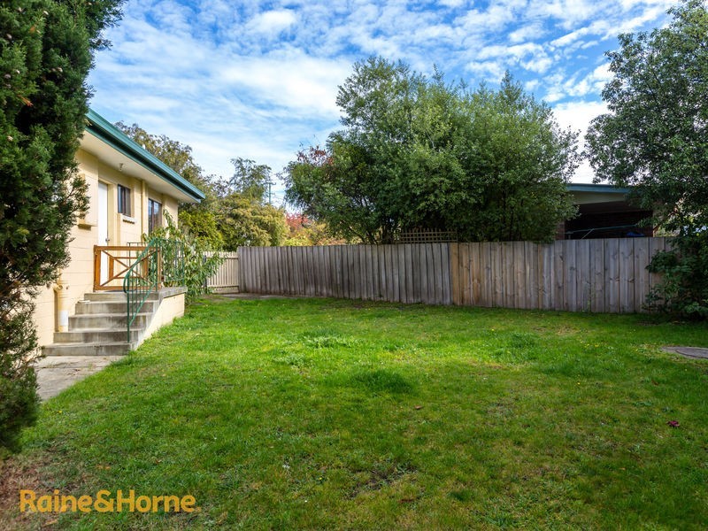 Unit 1 of 158B Roslyn Avenue, Blackmans Bay TAS 7052
