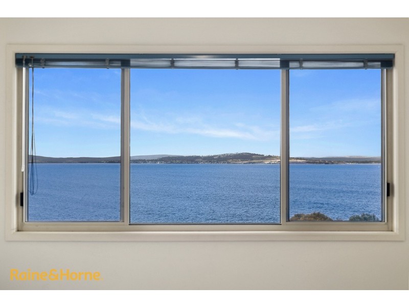 49 Suncoast Drive, Blackmans Bay TAS 7052