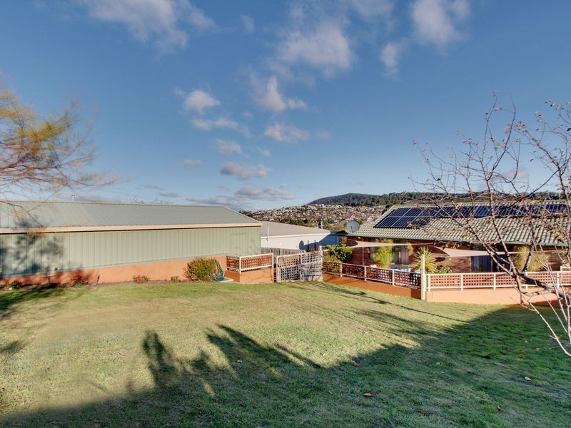 9A Wells Parade, Blackmans Bay TAS 7052