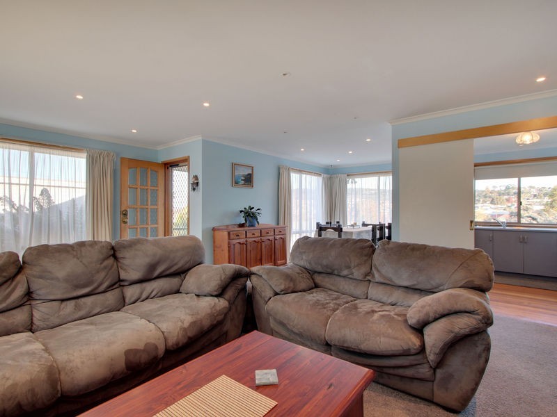 9A Wells Parade, Blackmans Bay TAS 7052