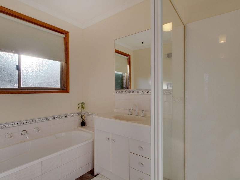 9A Wells Parade, Blackmans Bay TAS 7052