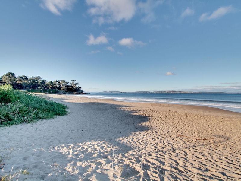 9A Wells Parade, Blackmans Bay TAS 7052