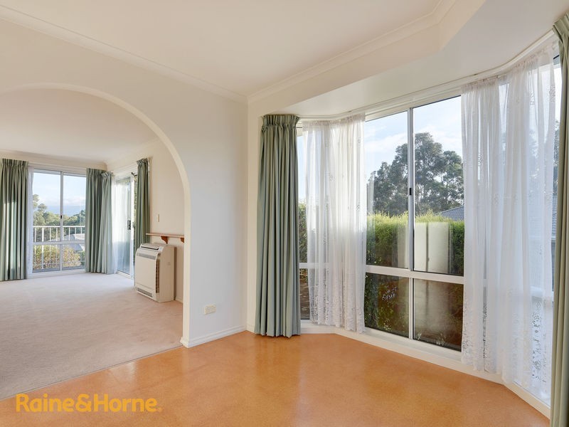 11 Fairway Drive, Kingston TAS 7050