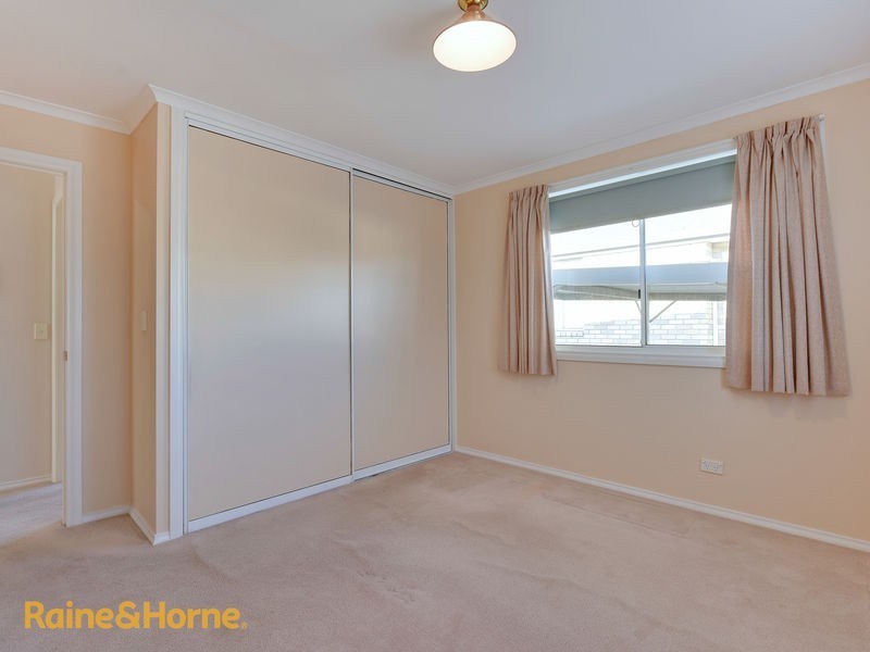 11 Fairway Drive, Kingston TAS 7050