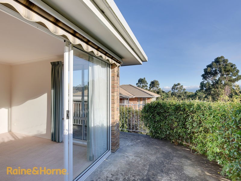 11 Fairway Drive, Kingston TAS 7050
