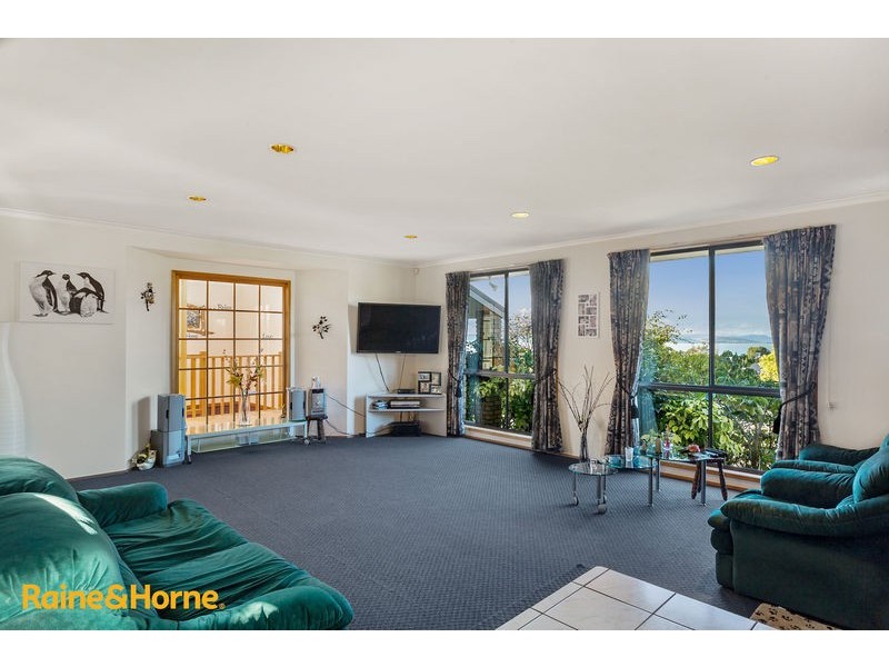 2 Ashley Court, Blackmans Bay TAS 7052