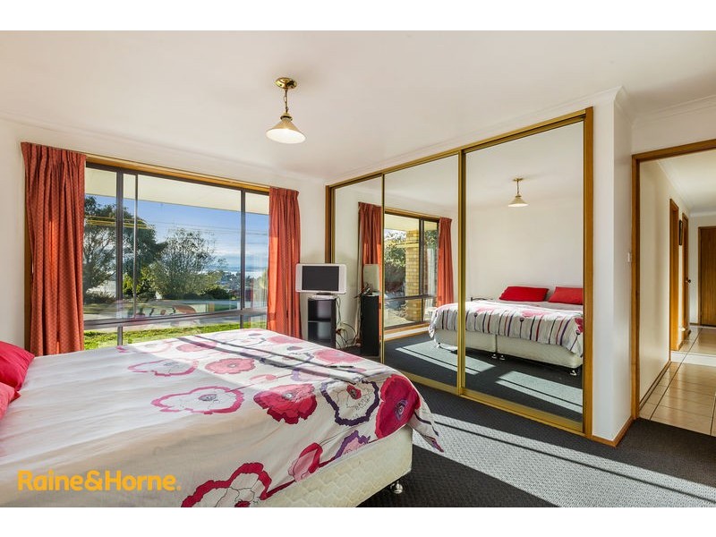 2 Ashley Court, Blackmans Bay TAS 7052