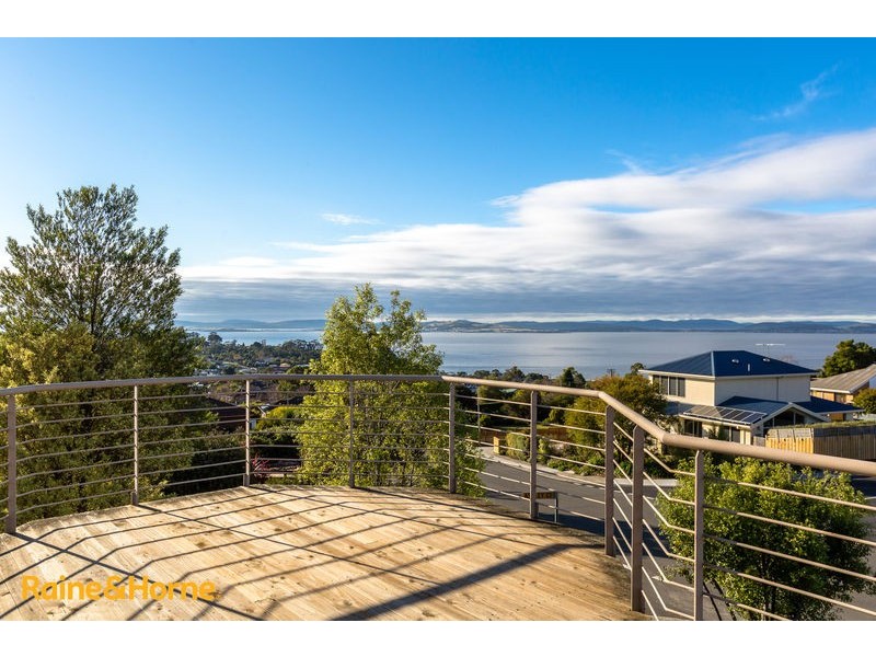 2 Ashley Court, Blackmans Bay TAS 7052