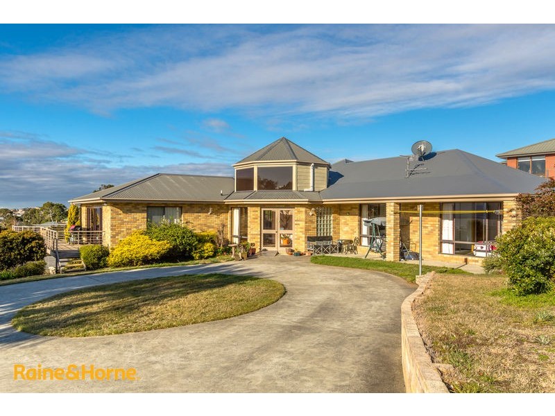 2 Ashley Court, Blackmans Bay TAS 7052
