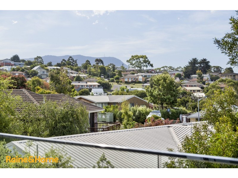 25 Powell Road, Blackmans Bay TAS 7052