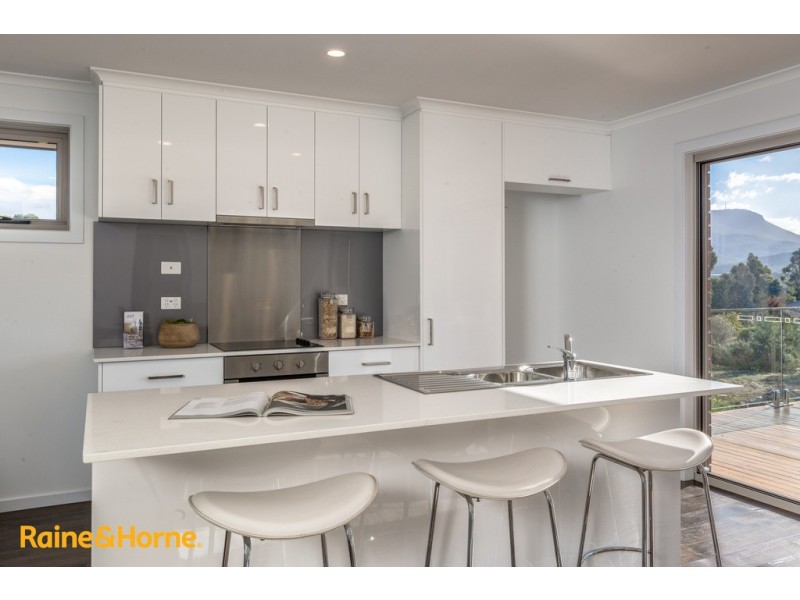 321 Redwood Road, Kingston TAS 7050