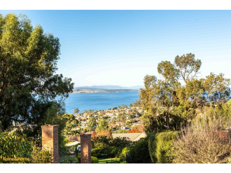 67 Jindabyne Road, Kingston Beach TAS 7050