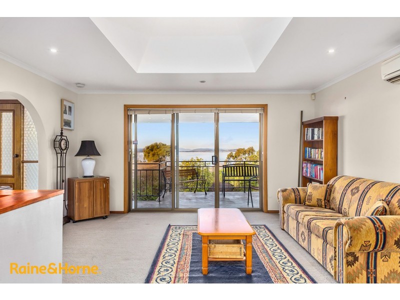 43 Diamond Drive, Blackmans Bay TAS 7052