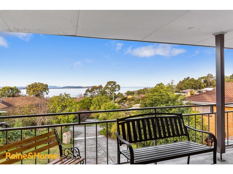 43 Diamond Drive, Blackmans Bay TAS 7052