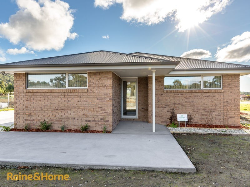 2 Sunsail Street, Snug TAS 7054